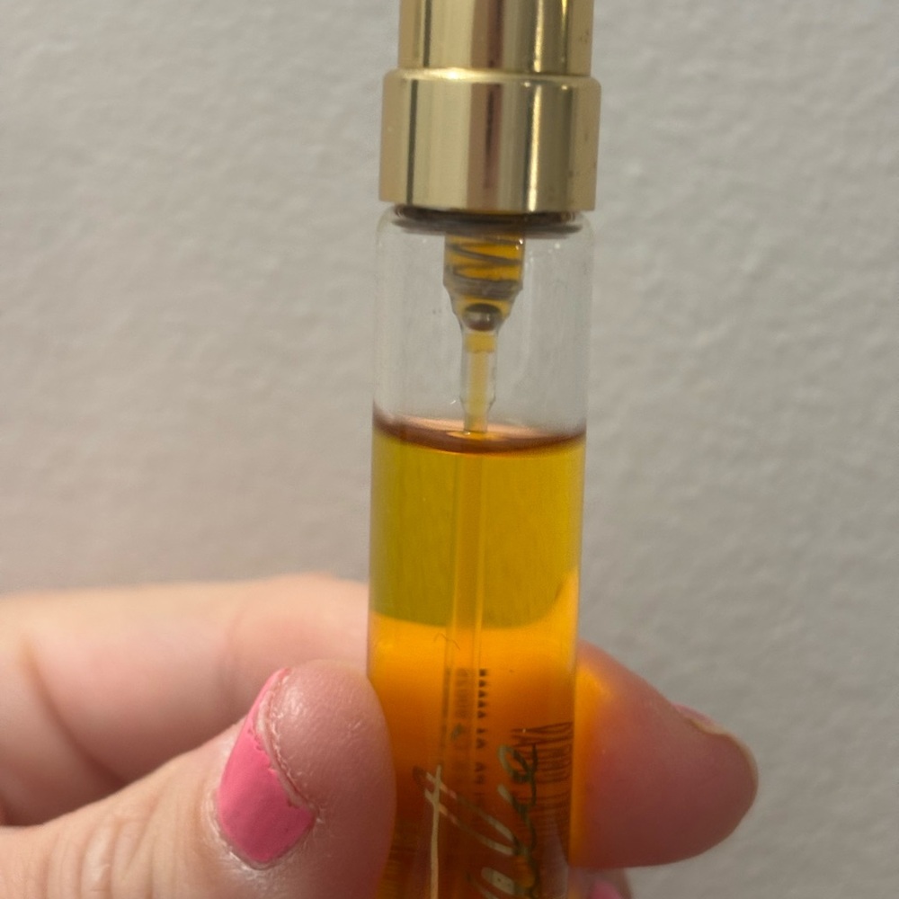 Natalie perfume -Natalie Wood EDT spray used lightly - Picture 6 of 6